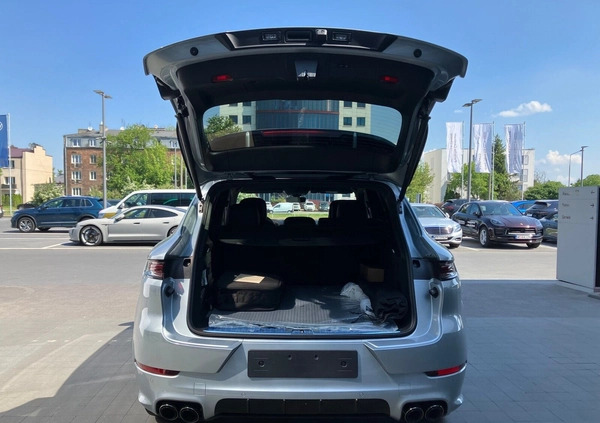 Porsche Cayenne cena 599306 przebieg: 1, rok produkcji 2023 z Kock małe 497